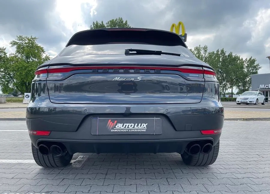 Porsche Macan cena 259800 przebieg: 8940, rok produkcji 2021 z Gliwice małe 667